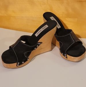 STEVE MADDEN Wood Wedges Sz 7.5